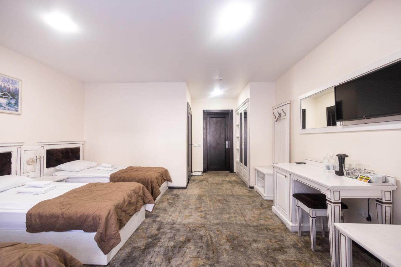 Elena Spa Resort Bukovel Ngoại thất bức ảnh